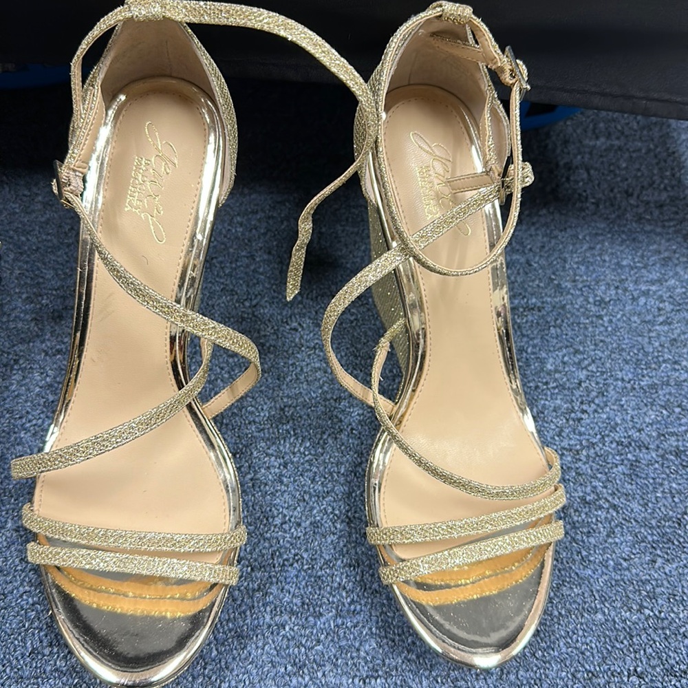 Gold wedges 8.5 brand new